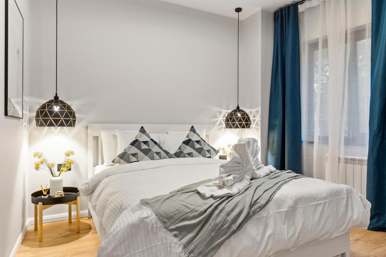 Appartamento Tova Pearl Ultracentral - Romana Square Subway Bucarest Esterno foto